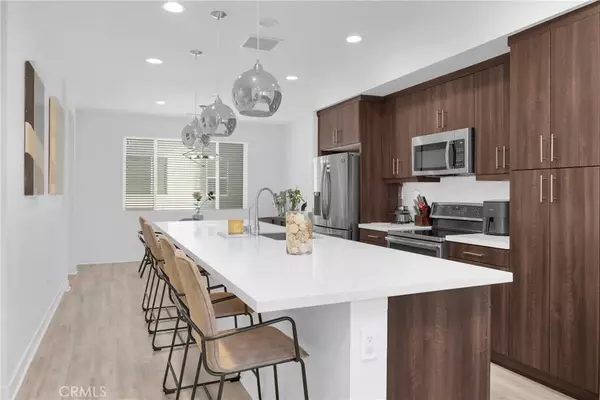 Bellflower, CA 90706,9958 Artesia Boulevard #1003