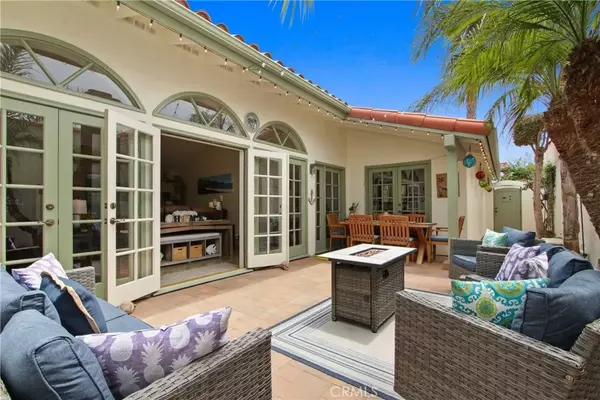 Seal Beach, CA 90740,393 Galleon Way