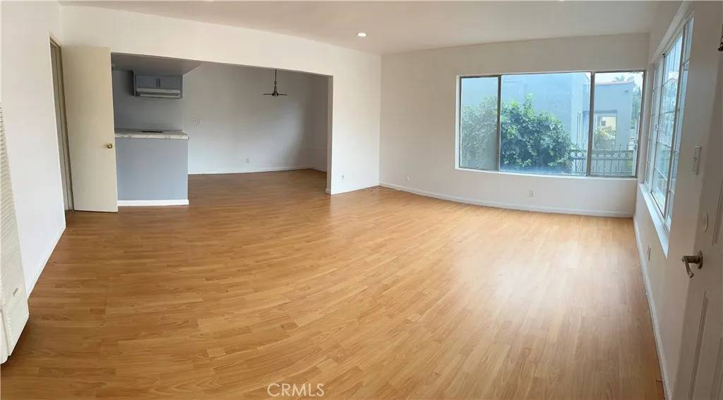 3007 Alsace Ave., Los Angeles, CA 90016