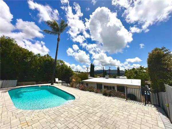 Tujunga, CA 91042,7335 Kyle Street