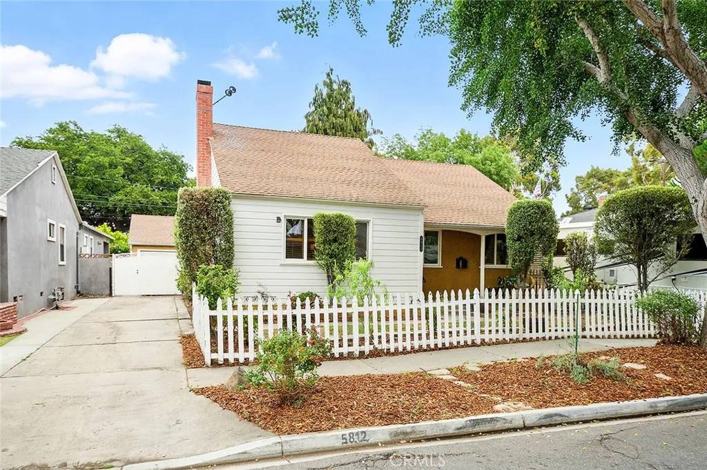 Lakewood, CA 90712,5812 Hayter Avenue