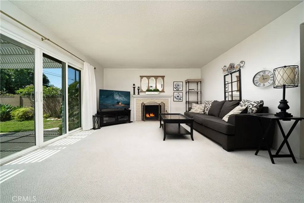 Los Alamitos, CA 90720,12181 Paseo Bonita