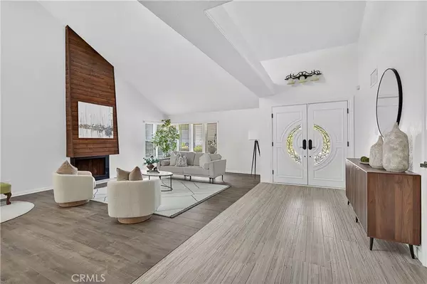 San Clemente, CA 92673,3807 Via Manzana