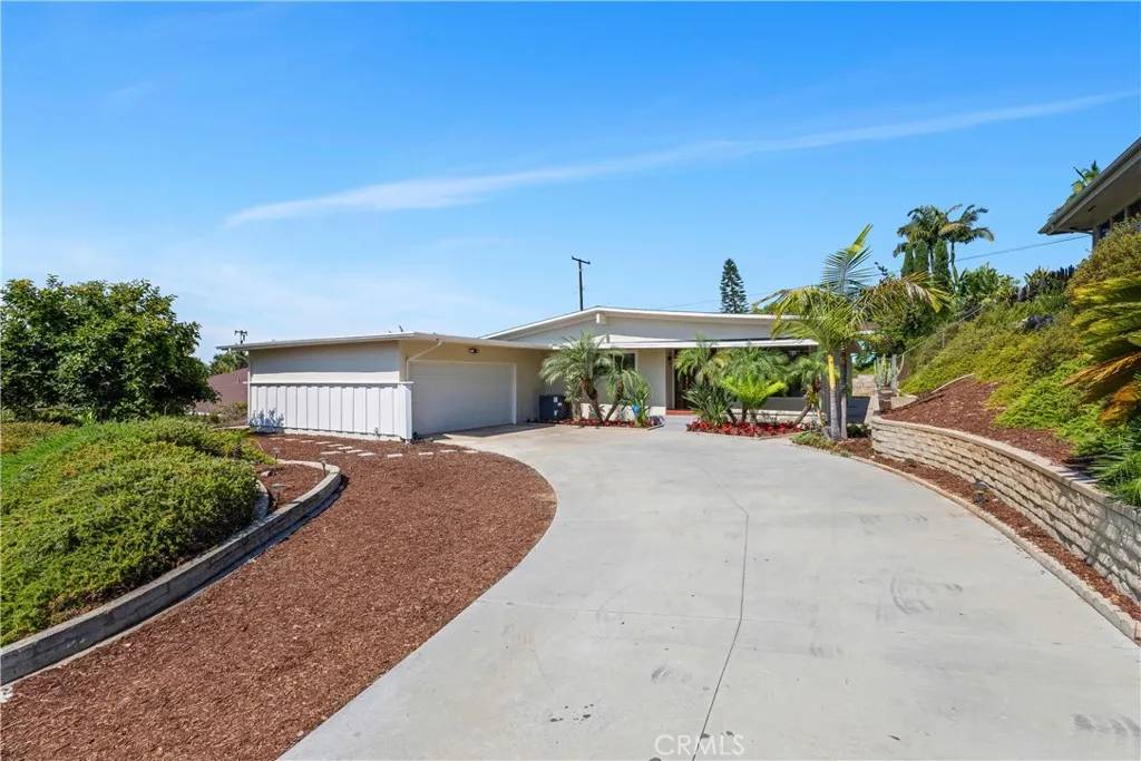 Fullerton, CA 92831,1219 N Raymond Avenue
