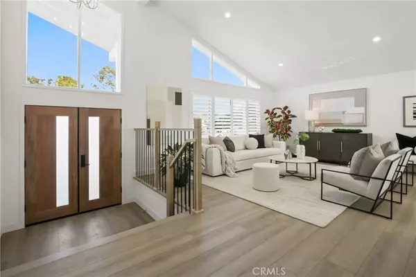 Huntington Beach, CA 92647,15551 Sunburst Lane