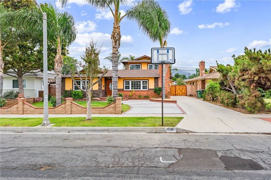 986 W Kendall Street, Corona, CA 92882