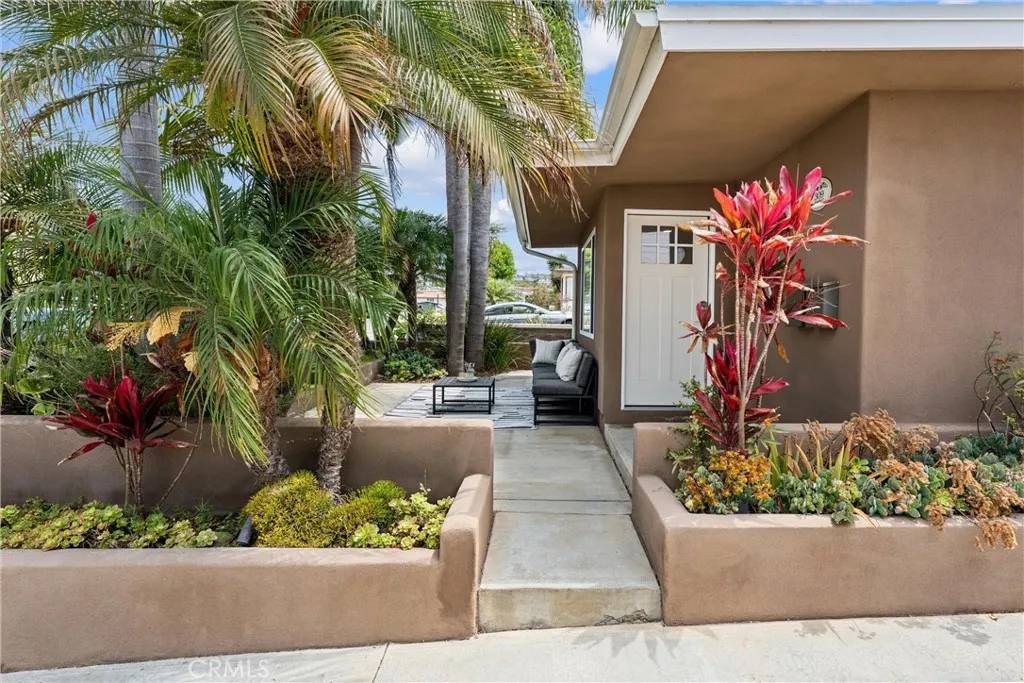 San Clemente, CA 92672,309 W Avenida Palizada