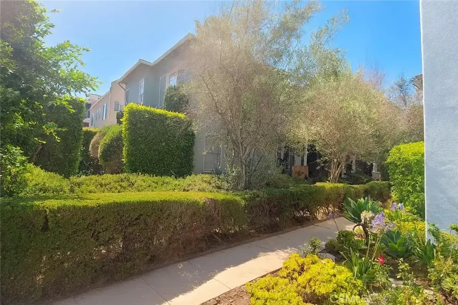 4522 Saint Elmo Drive, Los Angeles, CA 90019