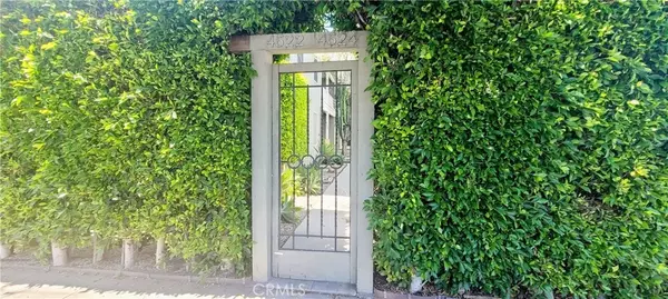 Los Angeles, CA 90019,4522 Saint Elmo Drive