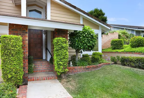 Yorba Linda, CA 92887,5685 Avenida Florencia