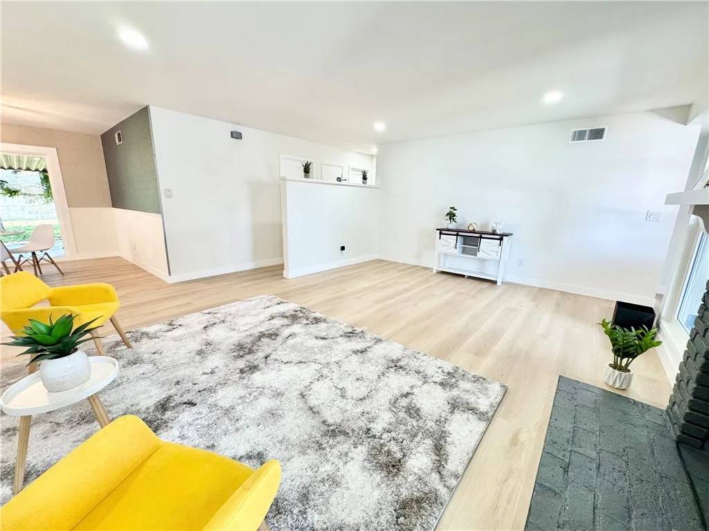 Huntington Beach, CA 92647,16501 Rhone Lane