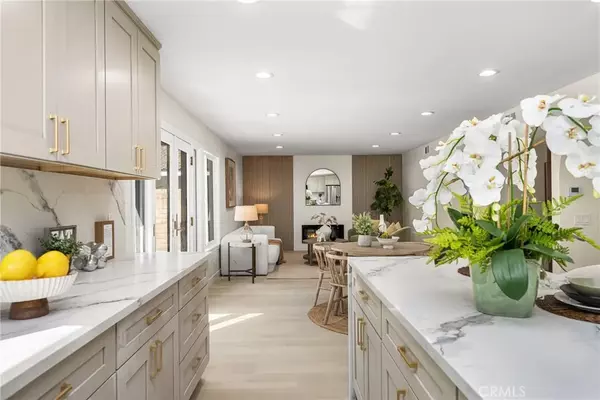 Mission Viejo, CA 92691,23652 Algiers Street