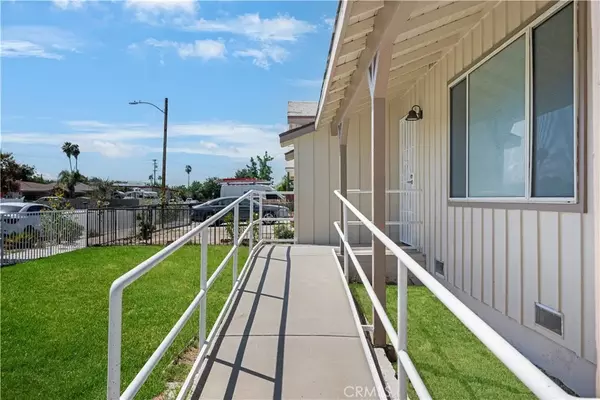 San Jacinto, CA 92583,237 N Dillon Avenue