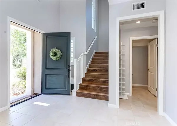 Irvine, CA 92620,51 Decker