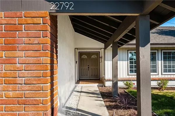 Lake Forest, CA 92630,22792 Costa Bella