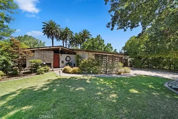 Glendora, CA 91741,901 E Walnut Avenue