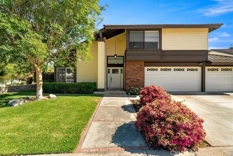 6050 E Shenandoah Avenue, Orange, CA 92867