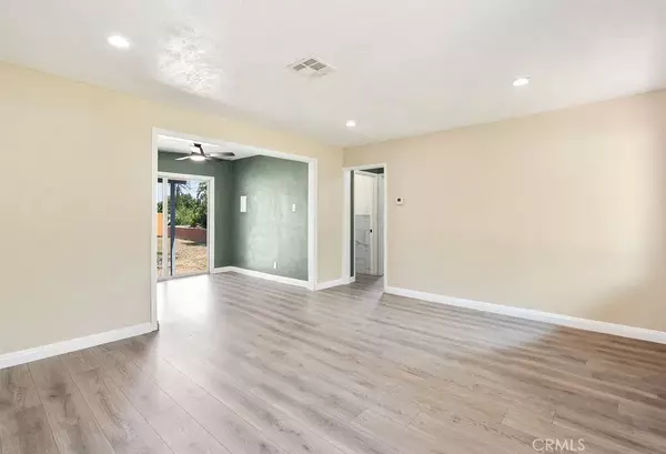 Corona, CA 92881,19170 Envoy Avenue