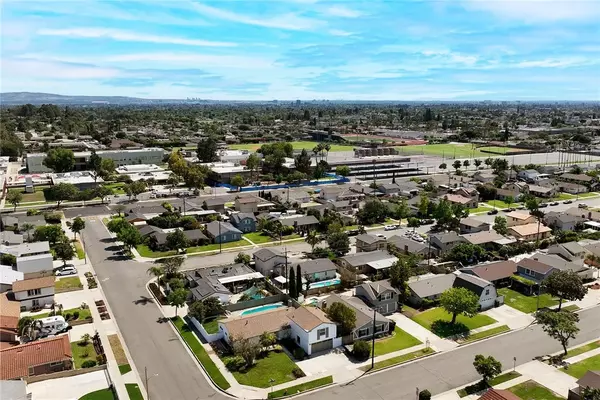 Orange, CA 92869,3932 E Sycamore Avenue