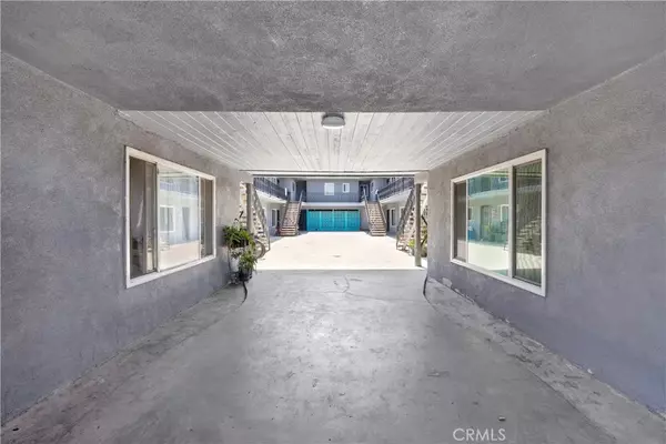 Los Angeles, CA 90044,1212 W 107th Street