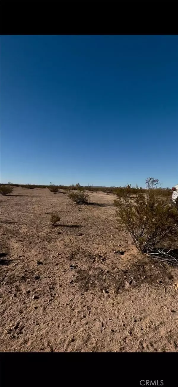 Edwards, CA 93523,0 mercedes