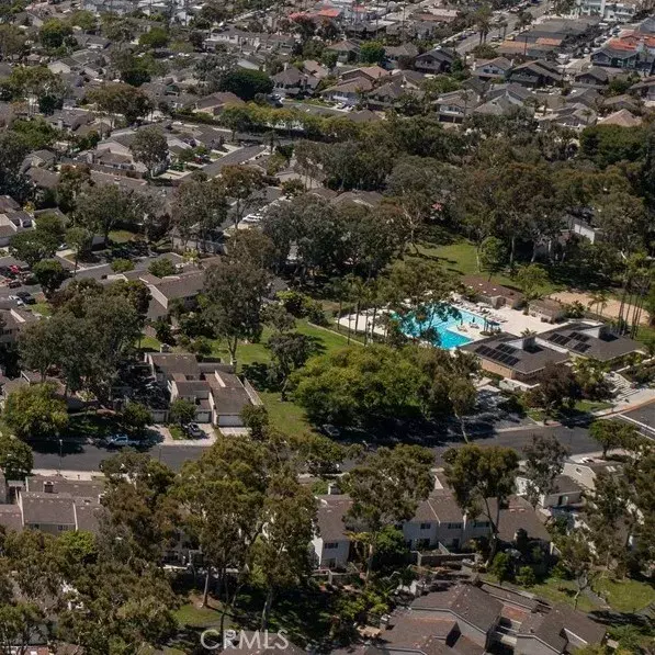Huntington Beach, CA 92648,7012 Little Harbor Dr