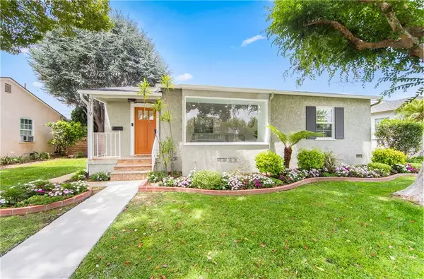 3719 N Greenbrier Road, Long Beach, CA 90808