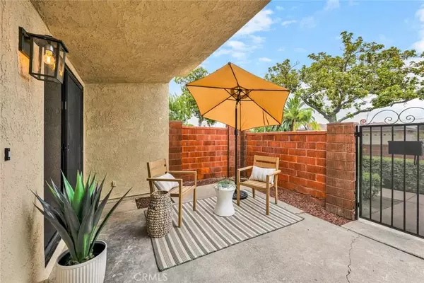 Anaheim, CA 92802,827 W Orangewood Avenue