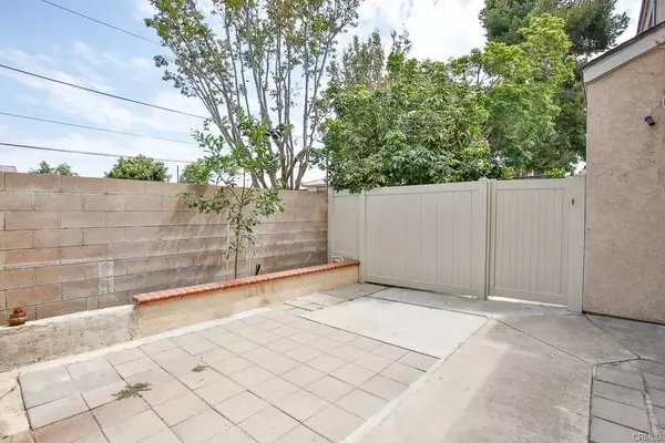 Santa Ana, CA 92703,4906 W 5th Street #A