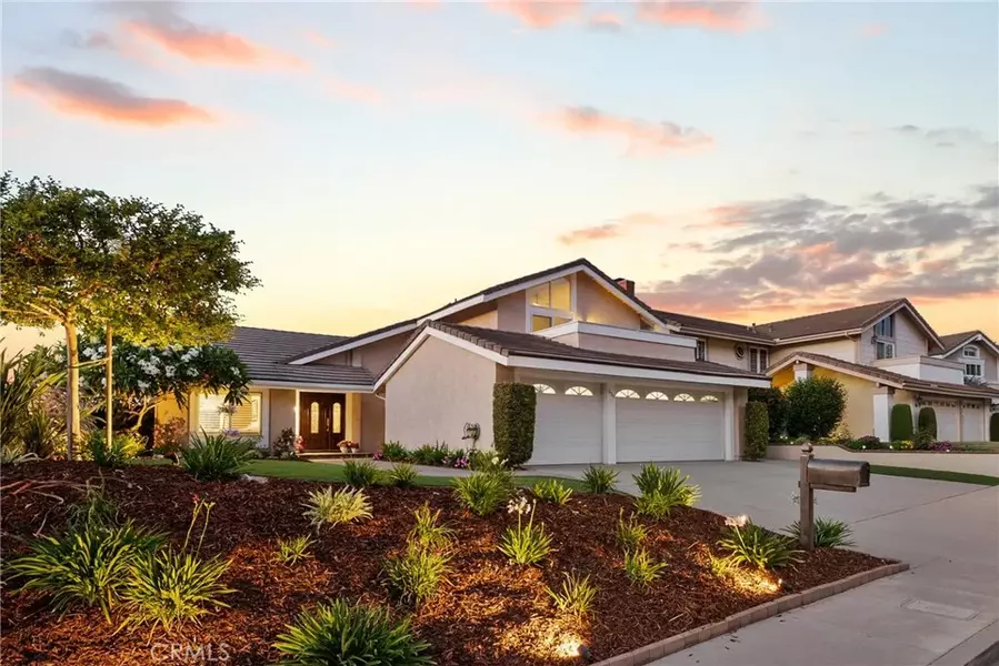 536 S Tumbleweed Road, Anaheim Hills, CA 92807