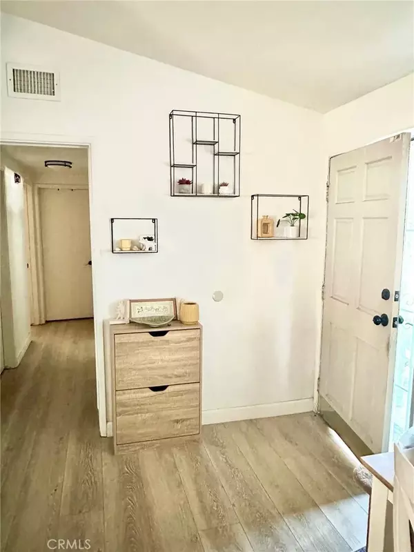 Anaheim, CA 92801,1984 W Catalpa Avenue