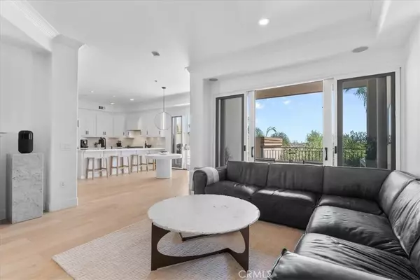 Costa Mesa, CA 92627,401 Bernard Street #406