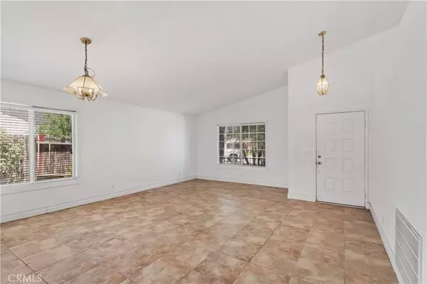 Bakersfield, CA 93313,6015 Verdant Hills Court
