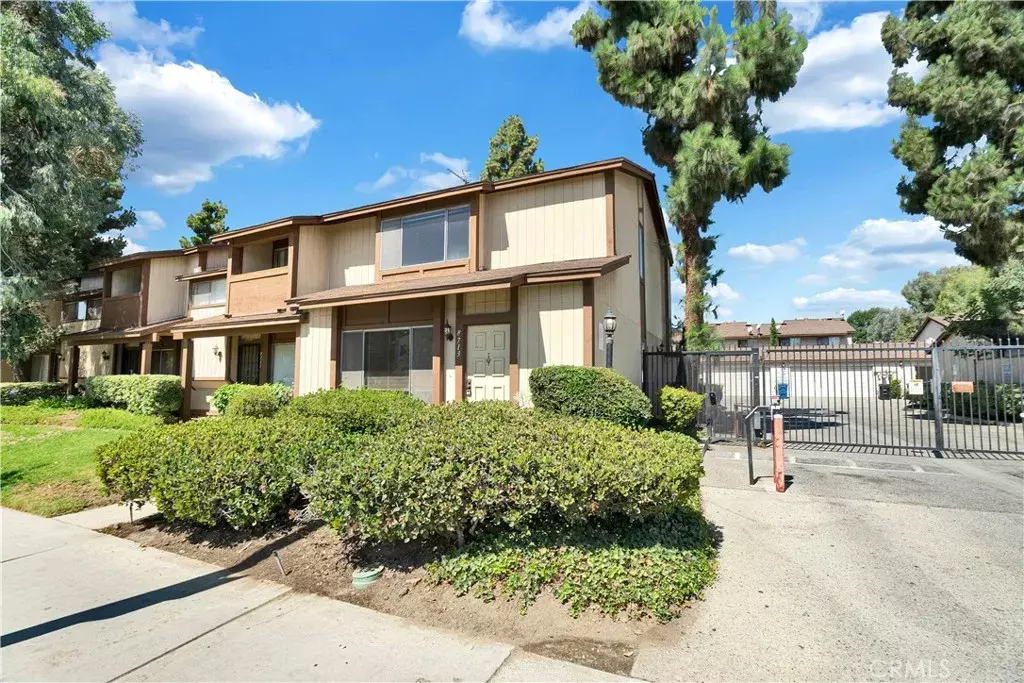 Panorama City, CA 91402,8713 Cedros Avenue