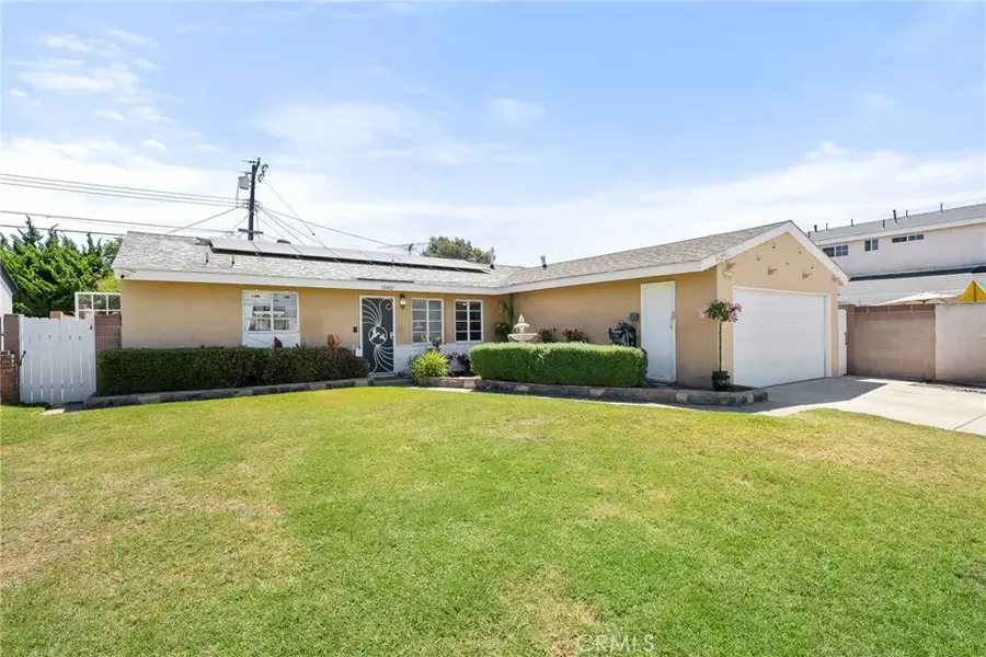 10402 Lorraine Ln, Cypress, CA 90630