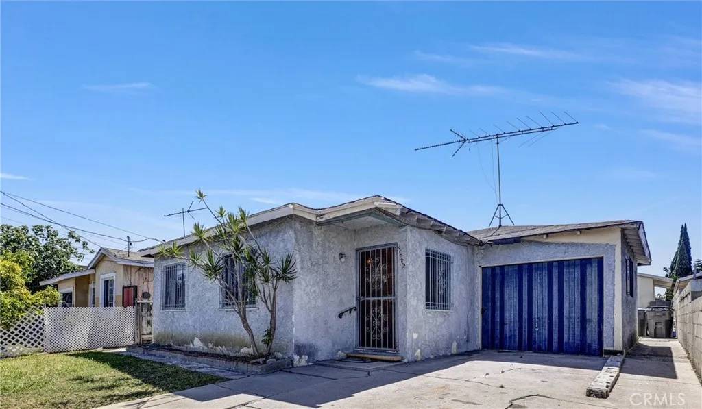 20805 Jamison Avenue, Carson, CA 90745