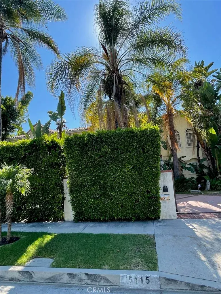 Encino, CA 91436,5115 Collett Avenue