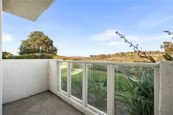 Laguna Niguel, CA 92677,30902 Clubhouse Drive #28F