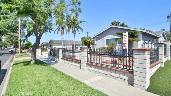 Santa Ana, CA 92704,5313 W Ballast Avenue