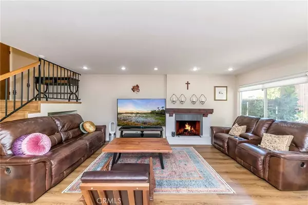 Fullerton, CA 92832,802 W Glenwood Circle