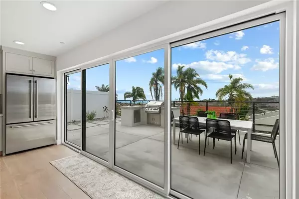 San Clemente, CA 92672,419 Calle Familia