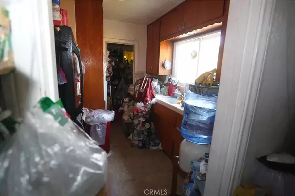 Long Beach, CA 90805,6072 Myrtle Avenue