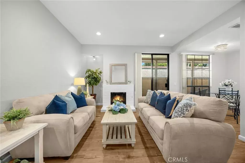 Brea, CA 92821,580 N Brea Boulevard #39