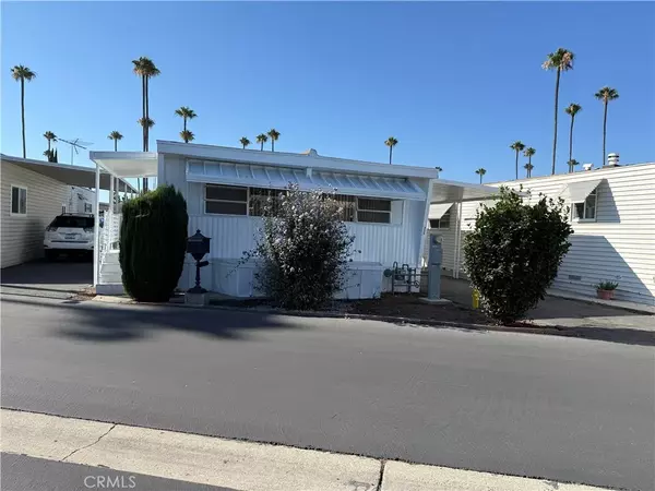 4117 W Mc Fadden #313, Santa Ana, CA 92704