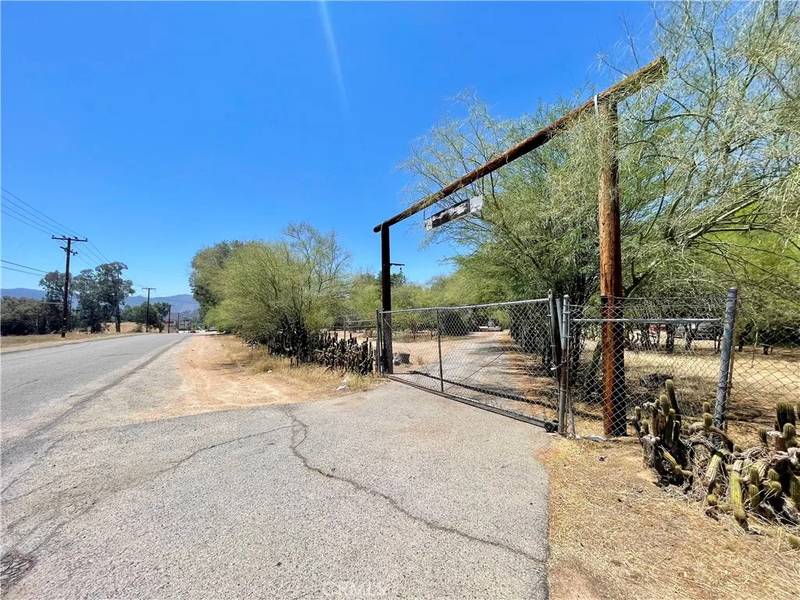 28875 10th Street, Lake Elsinore, CA 92532