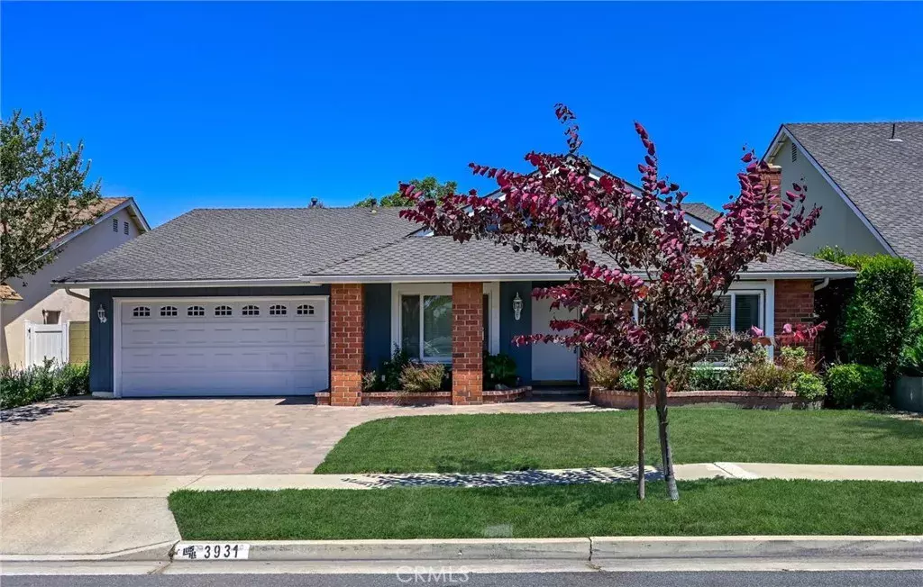 Los Alamitos, CA 90720,3931 Myra Ave.