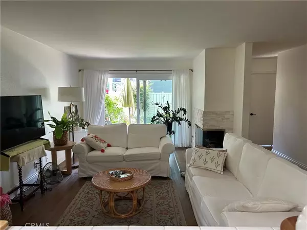 Aliso Viejo, CA 92656,16 Abbey Lane #332