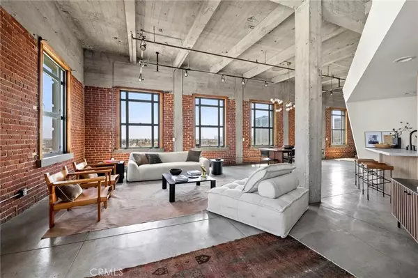 100 W 5th Street #8D, Long Beach, CA 90802