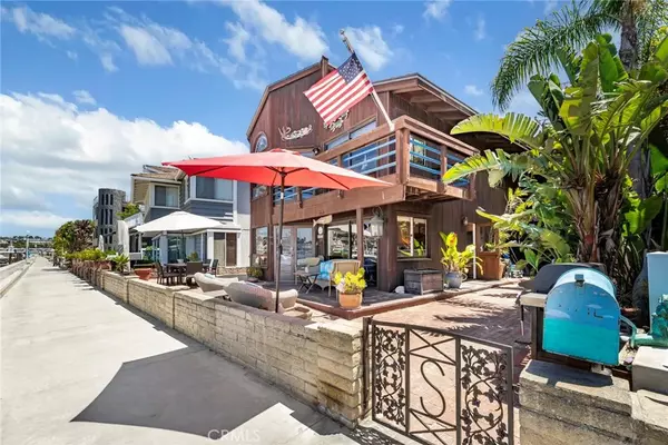 Newport Beach, CA 92662,805 N Bay Front