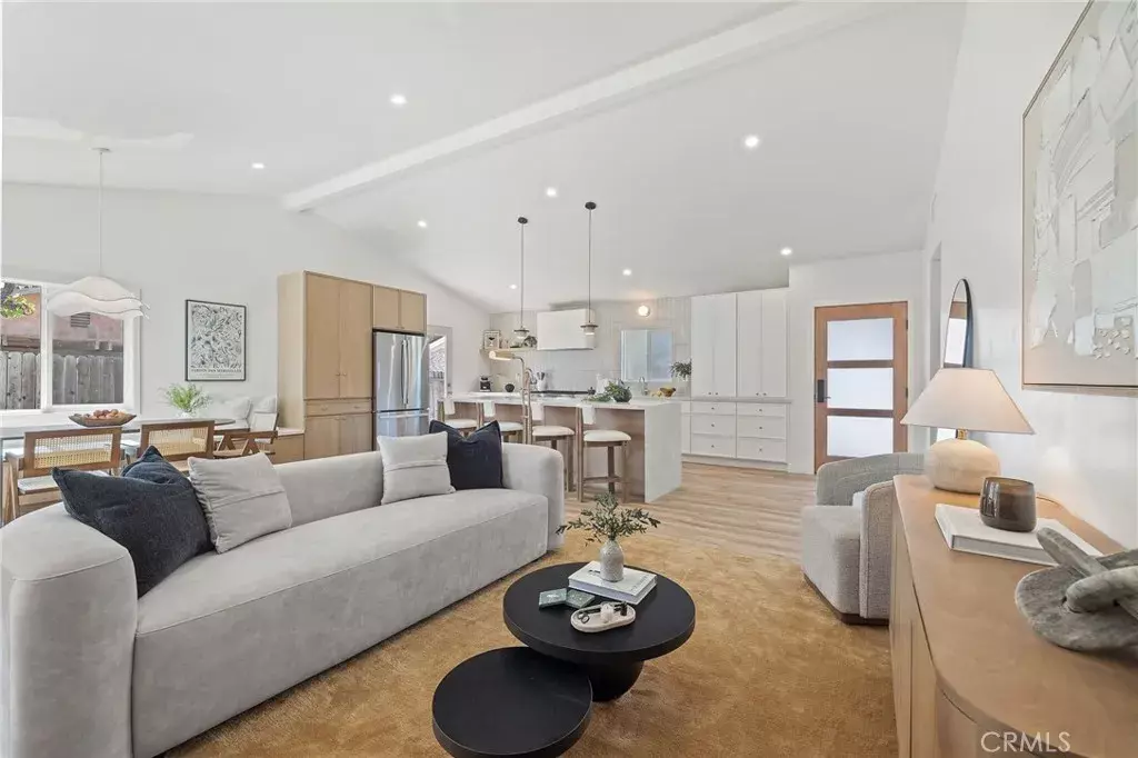 Brea, CA 92821,1121 E Elm St